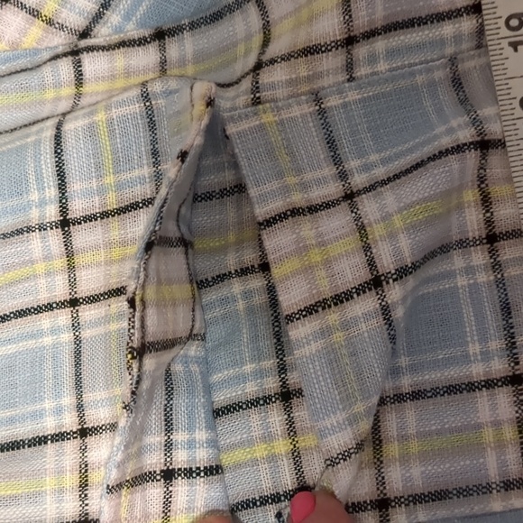 🎯FOREVER 21 Cotton Plaid Button up - M - Picture 6 of 7